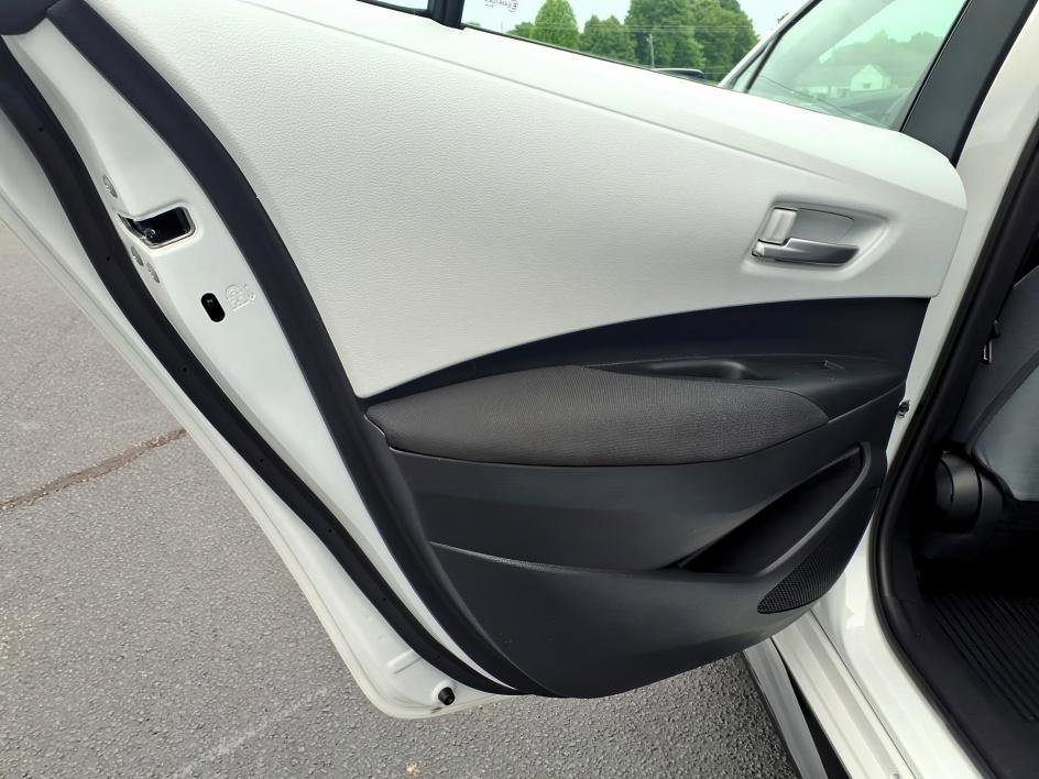 Used 2026 Wind Chill Pearl Toyota SE image 13