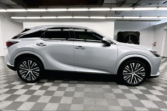 Used 2023 Iridium Lexus 350 Premium Plus image 15