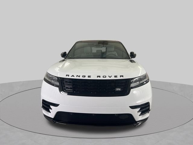 New 2026 Fuji White Land Rover Dynamic SE image 2