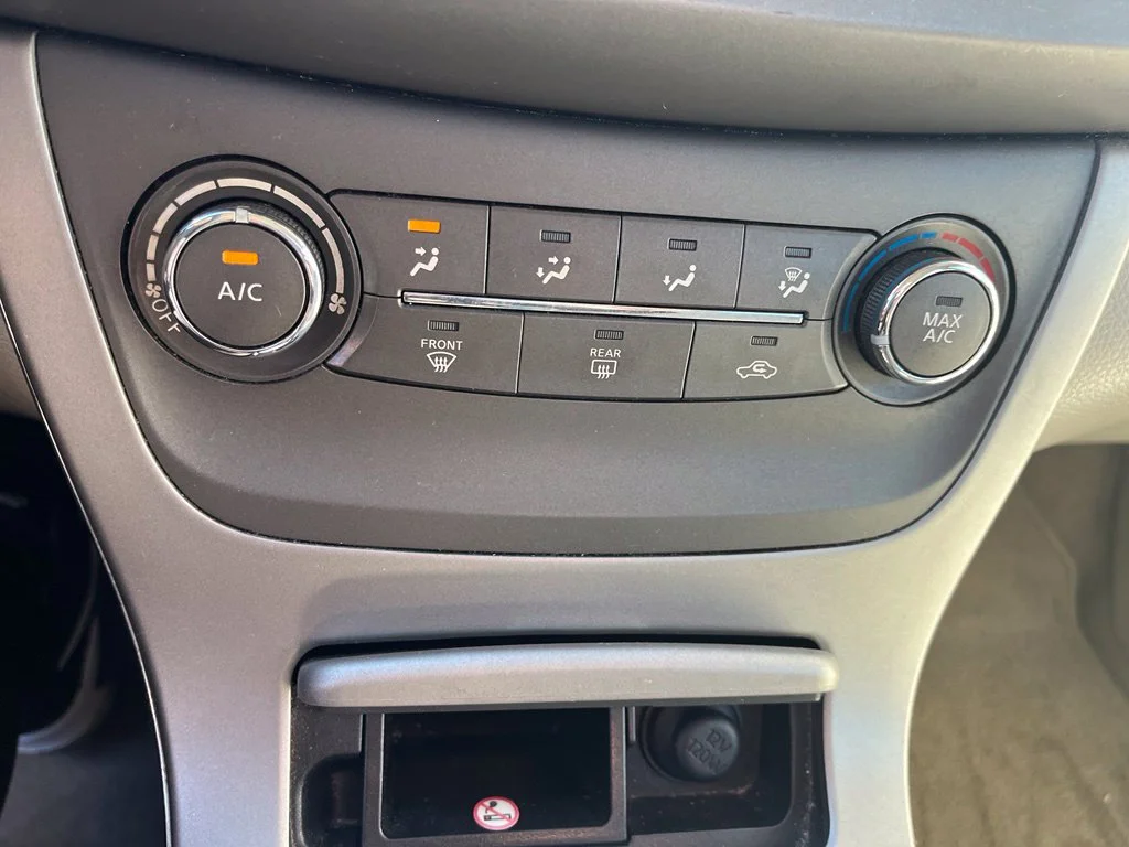 Used 2014 Blue Nissan SV image 14