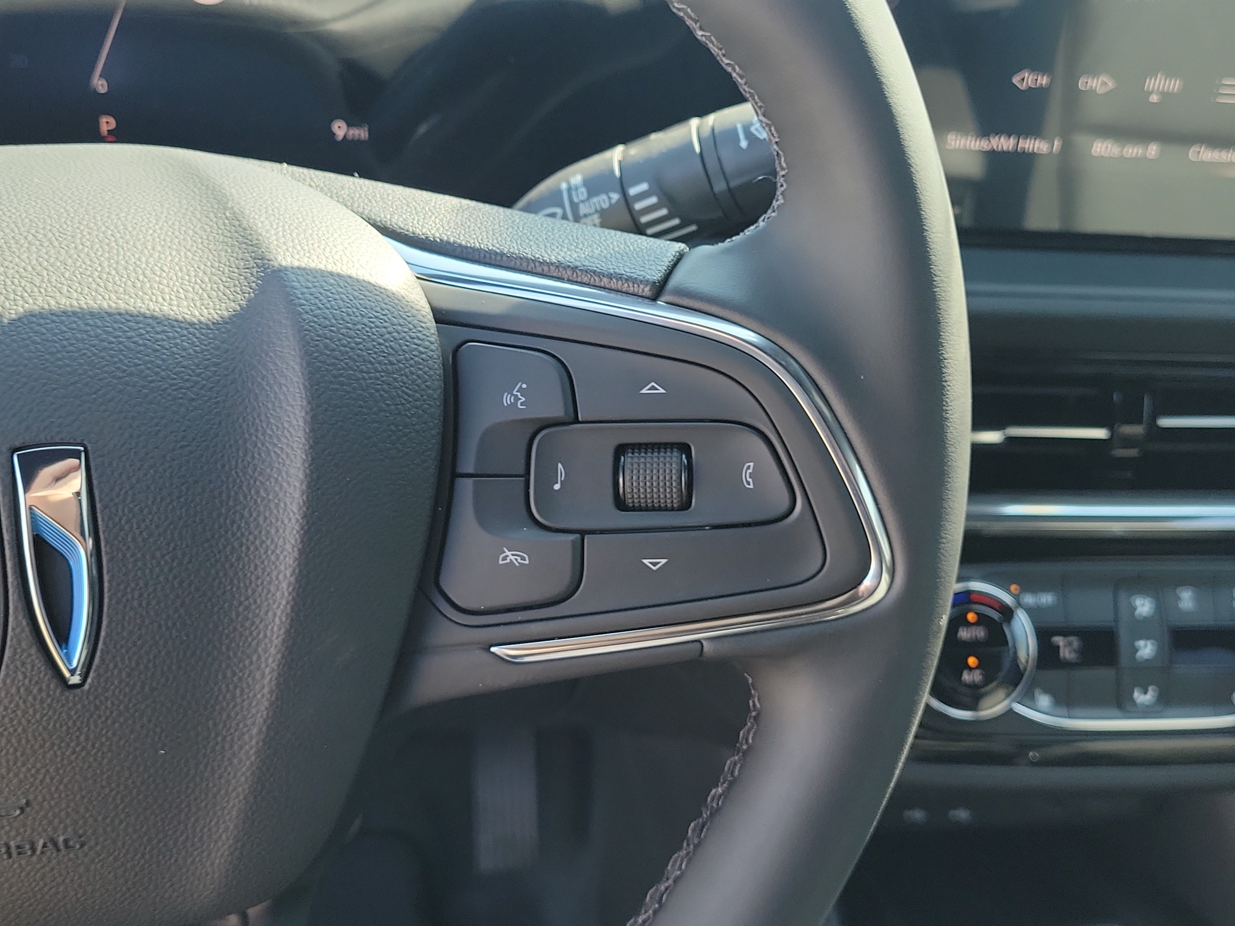 2026 Buick Envista Sport Touring - Photo 24