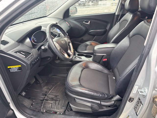 Used 2013 Silver Hyundai GLS image 17