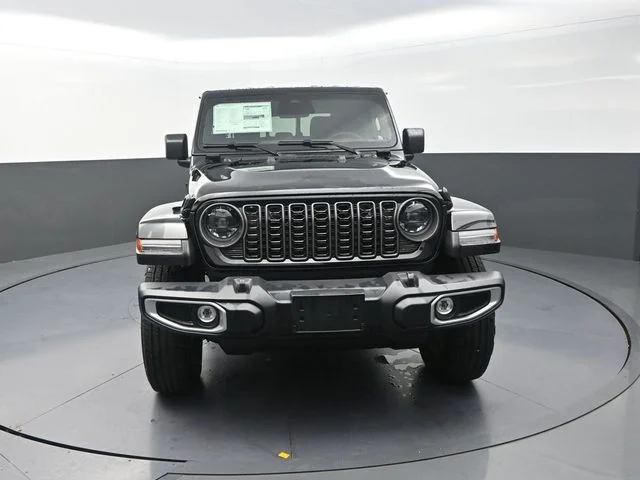 New 2026 Black Clear-Coat Exterior Paint Jeep Sahara image 4