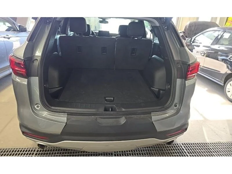 Used 2023 Sterling Gray Metallic Chevrolet LT image 10