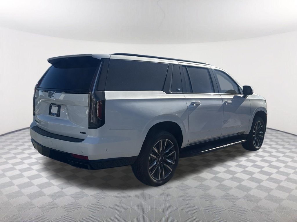 Used 2021 White Cadillac Sport Platinum image 5