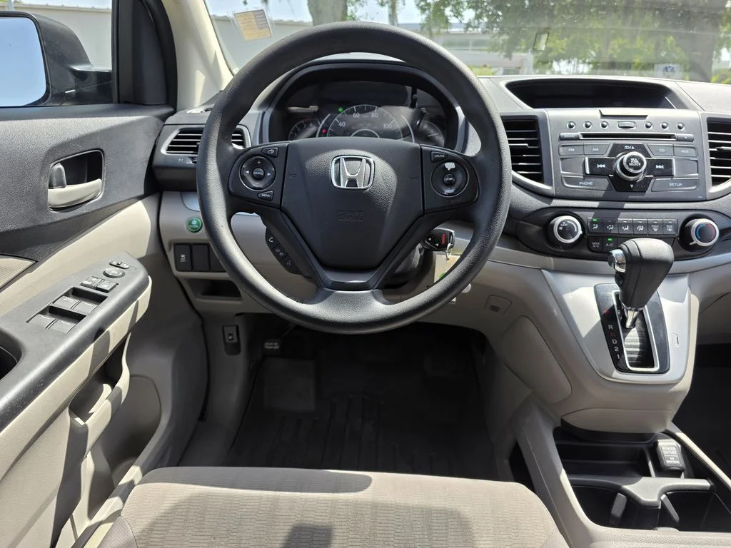 Used 2013 White Honda LX image 12