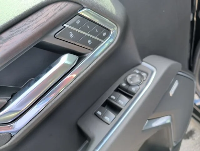New 2026 Onyx Black GMC SLT image 13