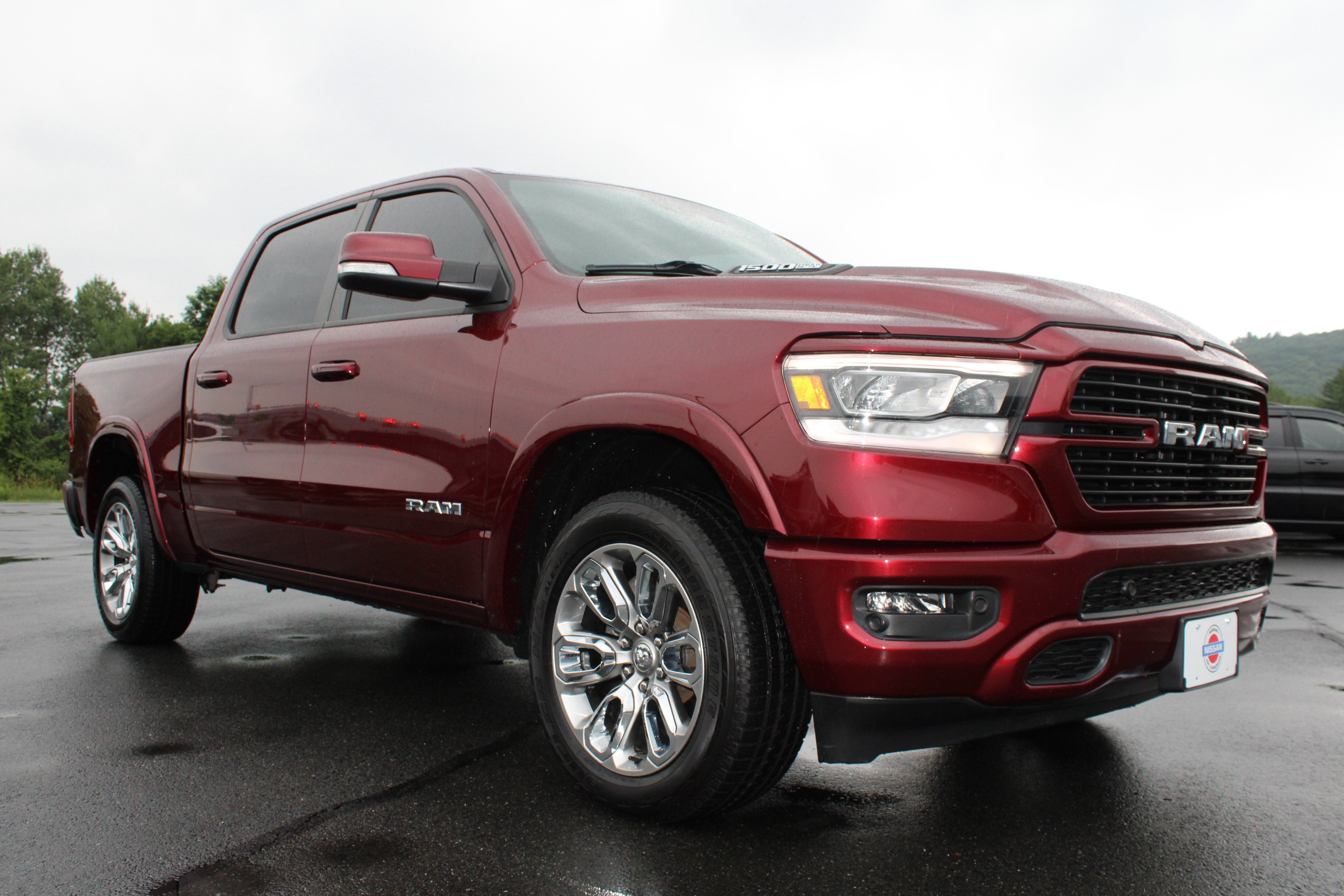 Used 2022 Delmonico Red Pearlcoat Ram Laramie image 5