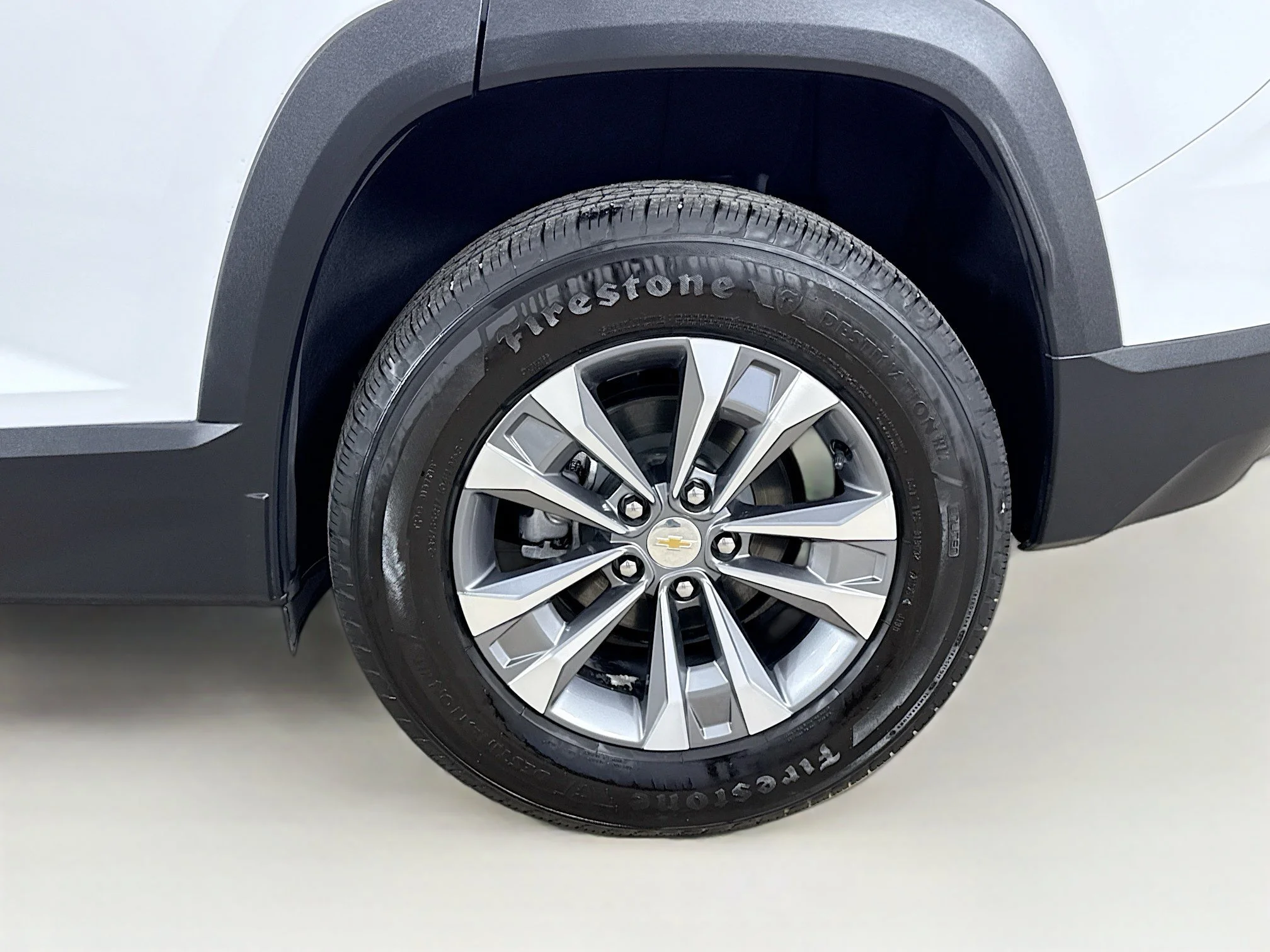 Used 2025 Summit White Chevrolet LT image 34