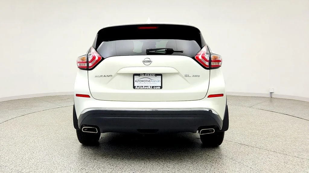 Used 2018 Pearl White Nissan AWD SL image 6