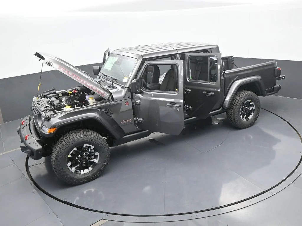 New 2026 Granite Crystal Metallic Clear-Coat Exterior Paint Jeep Rubicon X image 53