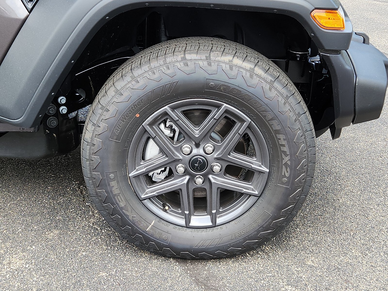 New 2026 Granite Crystal Metallic Clear-Coat Exterior Paint Jeep Sport S image 8