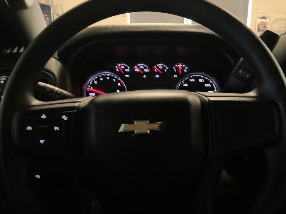 Used 2026 White Chevrolet Custom image 25