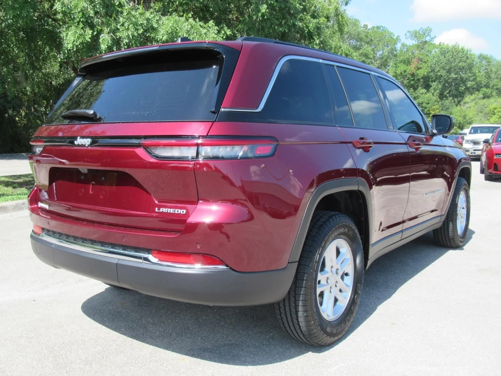 Certified Used 2025 Red Jeep Laredo image 7
