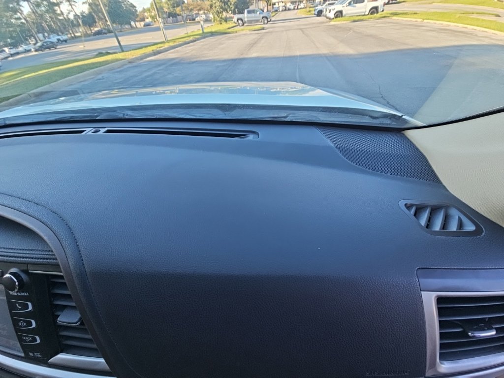 Used 2017 White Toyota XLE image 27