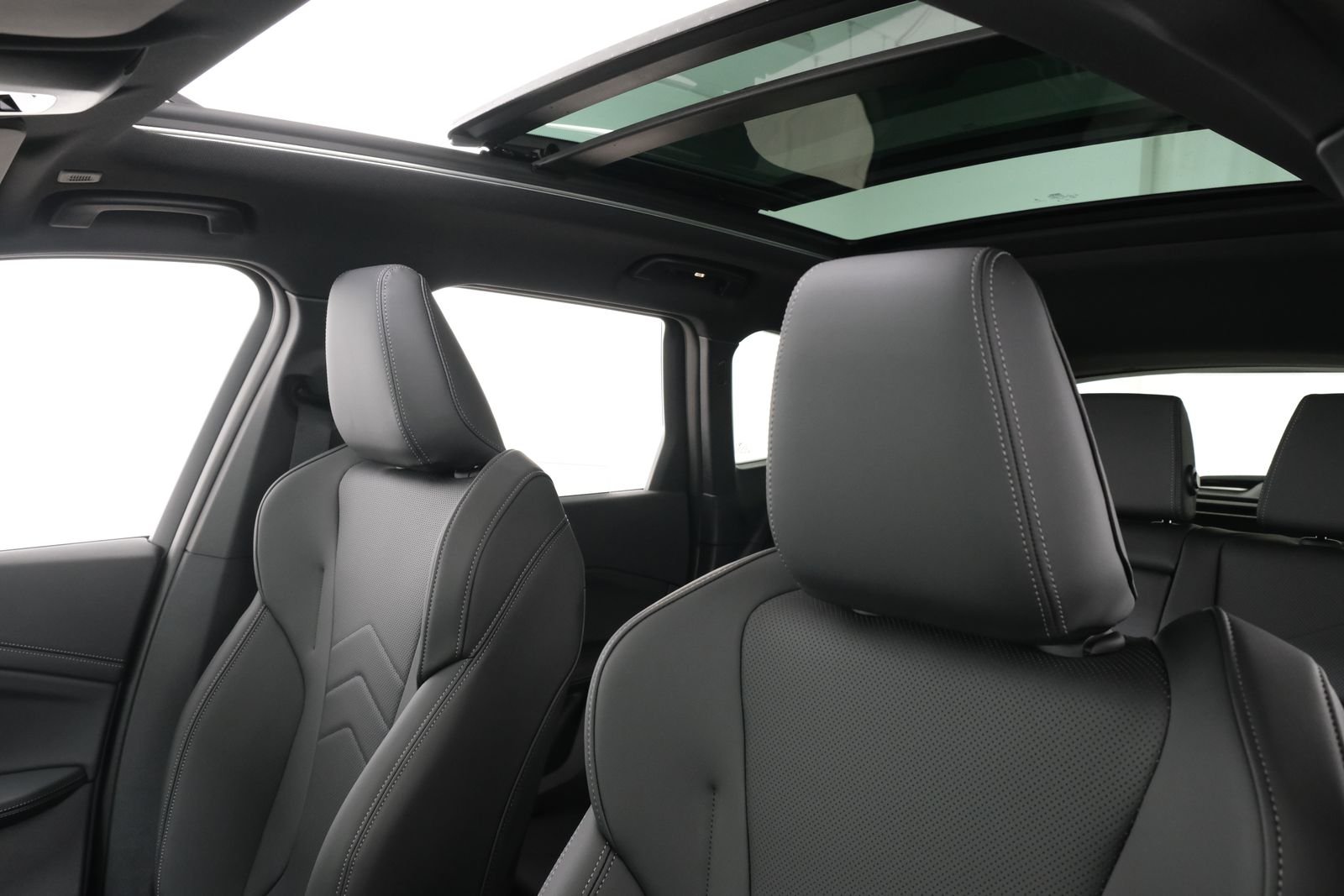 New 2027 C3n BMW xDrive28i image 30