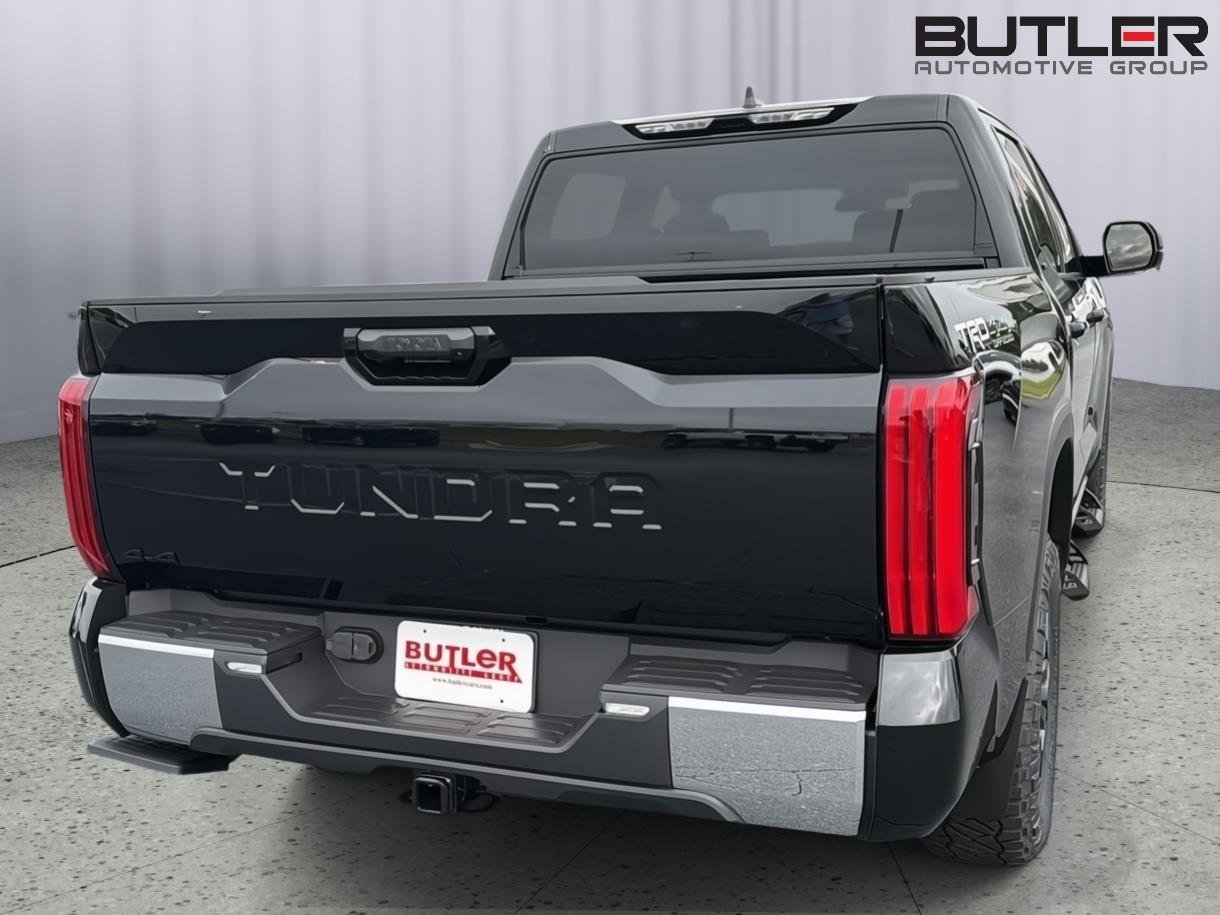 New 2026 Midnight Black Metallic Toyota SR5 image 5