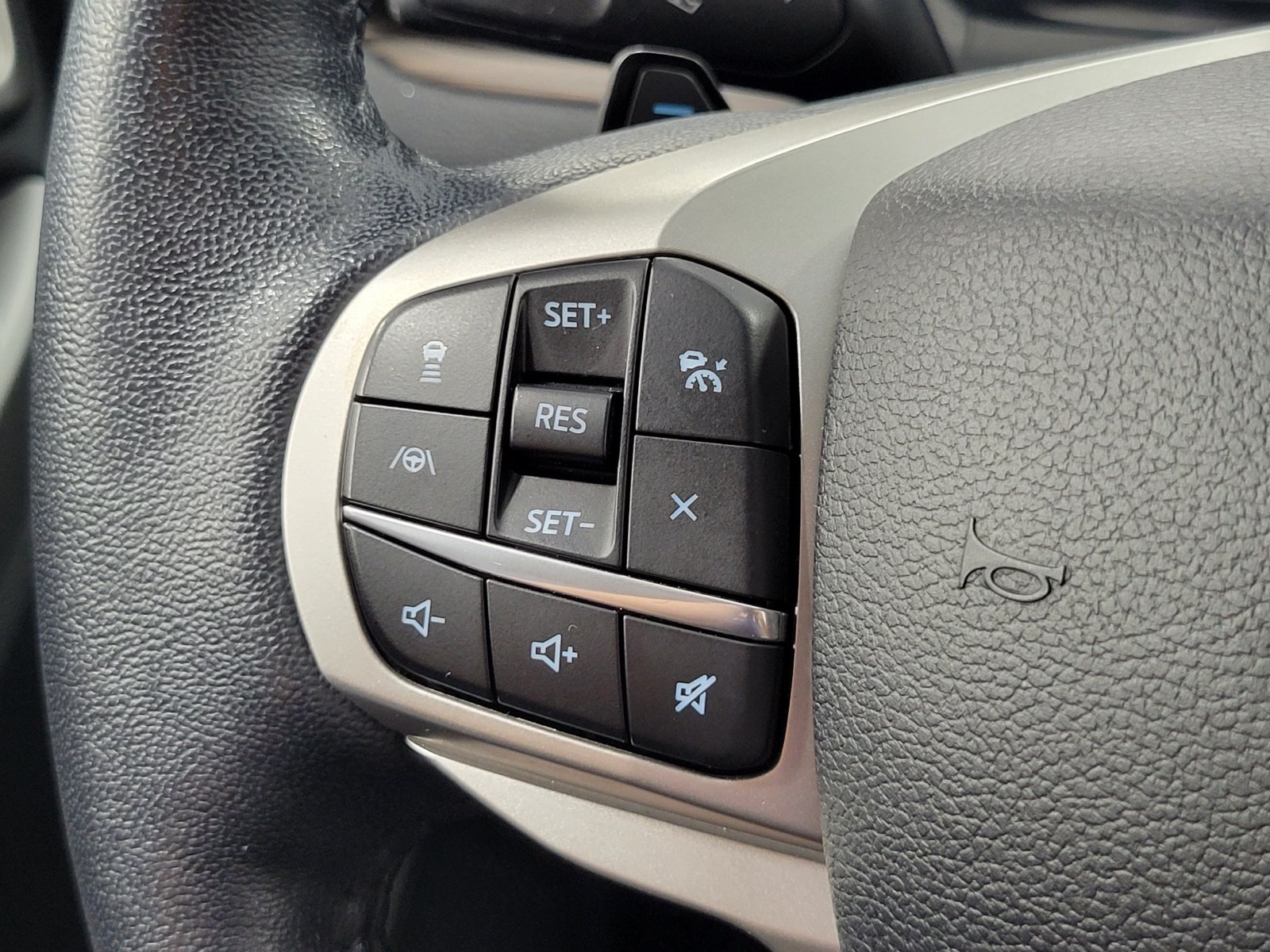 Used 2020 Gray Ford Limited image 15