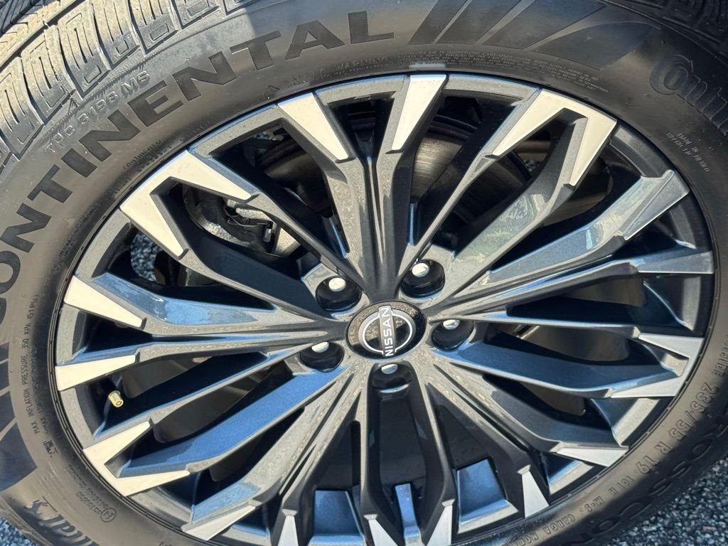 Used 2024 Gold Nissan Platinum image 12