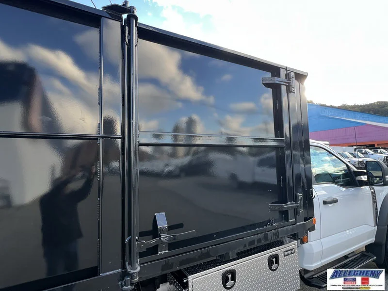 2025 Ford F-550 Super Duty Chassis Cab XL - Photo 12