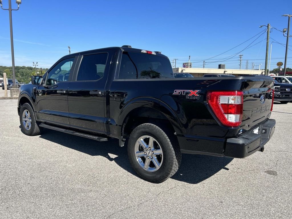 Used 2021 Black Metallic Ford XL image 6