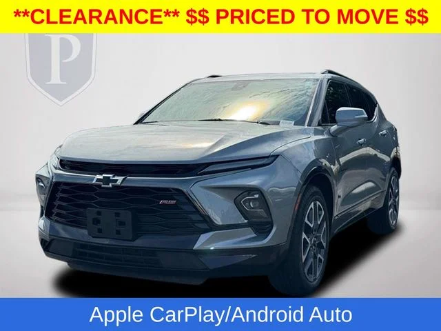 Used 2025 Gray Chevrolet RS image 14