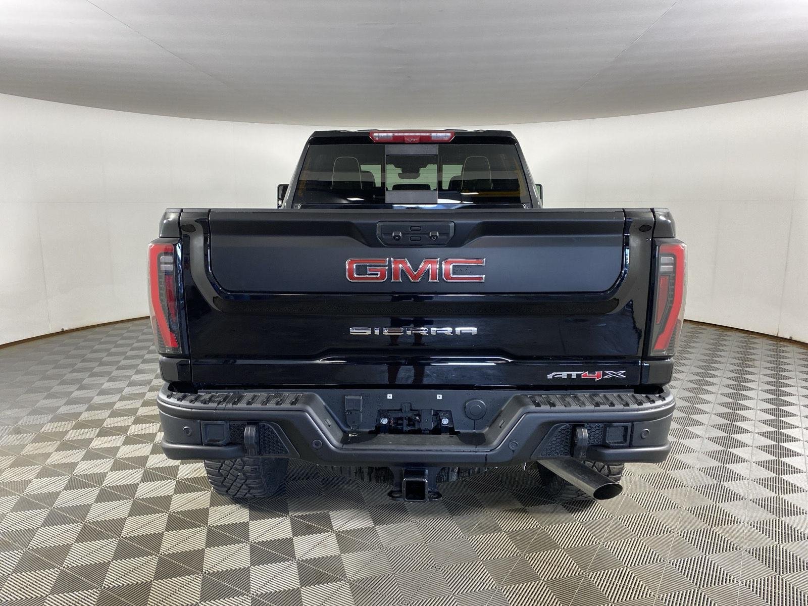 Used 2025 Onyx Black GMC AT4X image 6