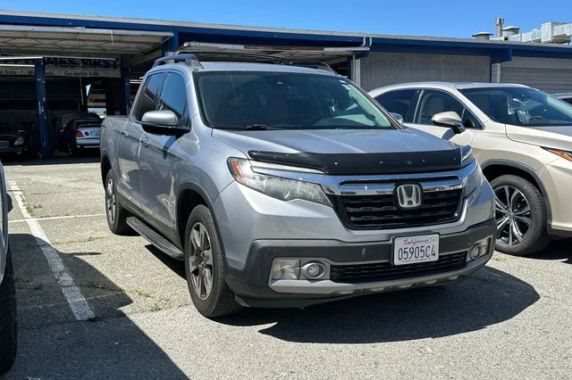 Used 2017 White Honda RTL-E image 2