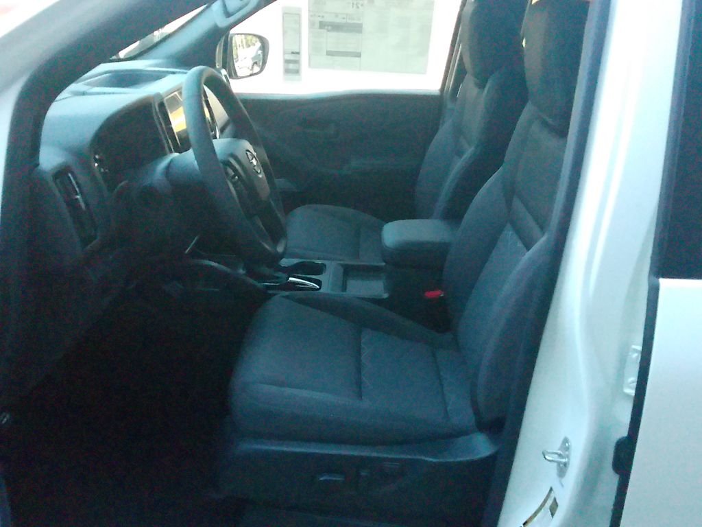 2026 Nissan Frontier SV - Photo 14