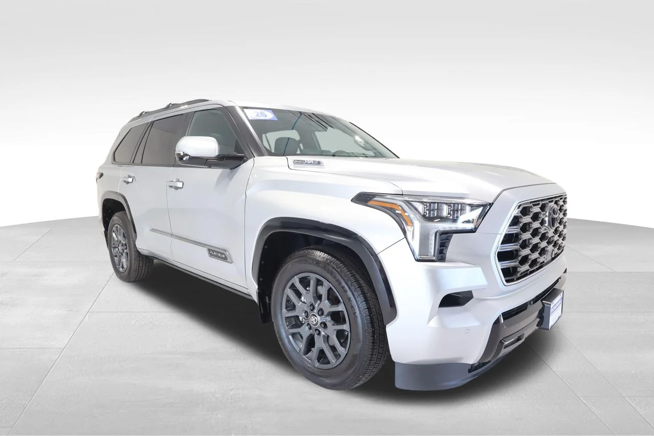 2026 Toyota Sequoia Platinum - Photo 6
