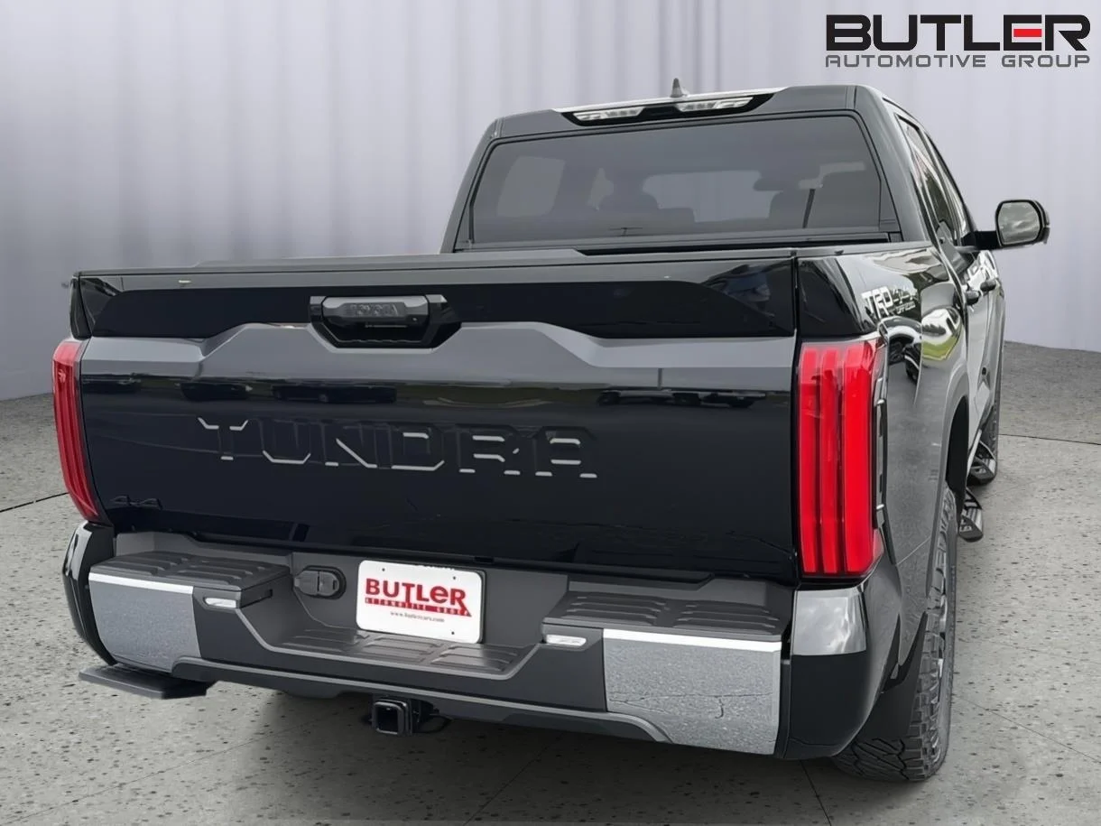 New 2026 Midnight Black Metallic Toyota SR5 image 5