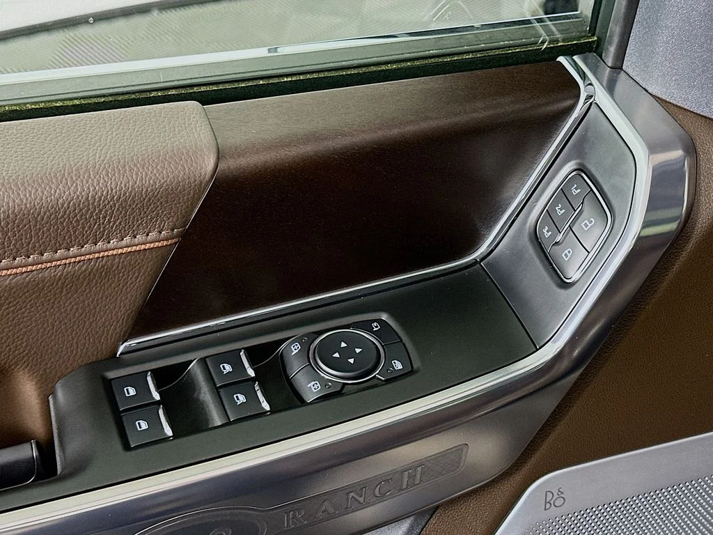 Used 2025 Blue Metallic Ford King Ranch image 19