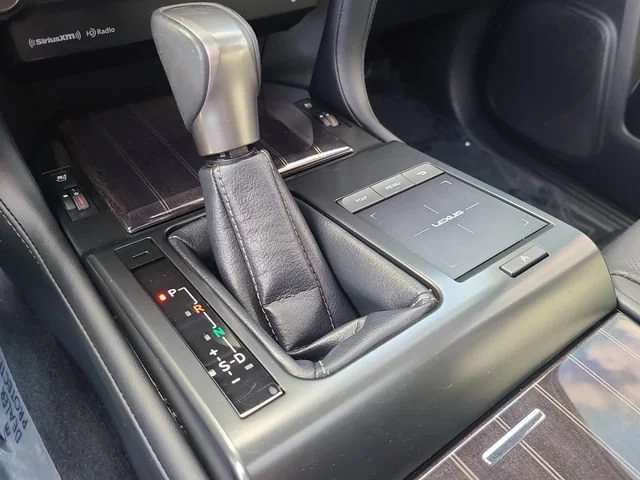 Used 2023 Gray Lexus GX 460 Premium image 32