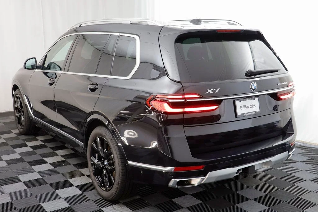 2026 BMW X7 40i - Photo 16