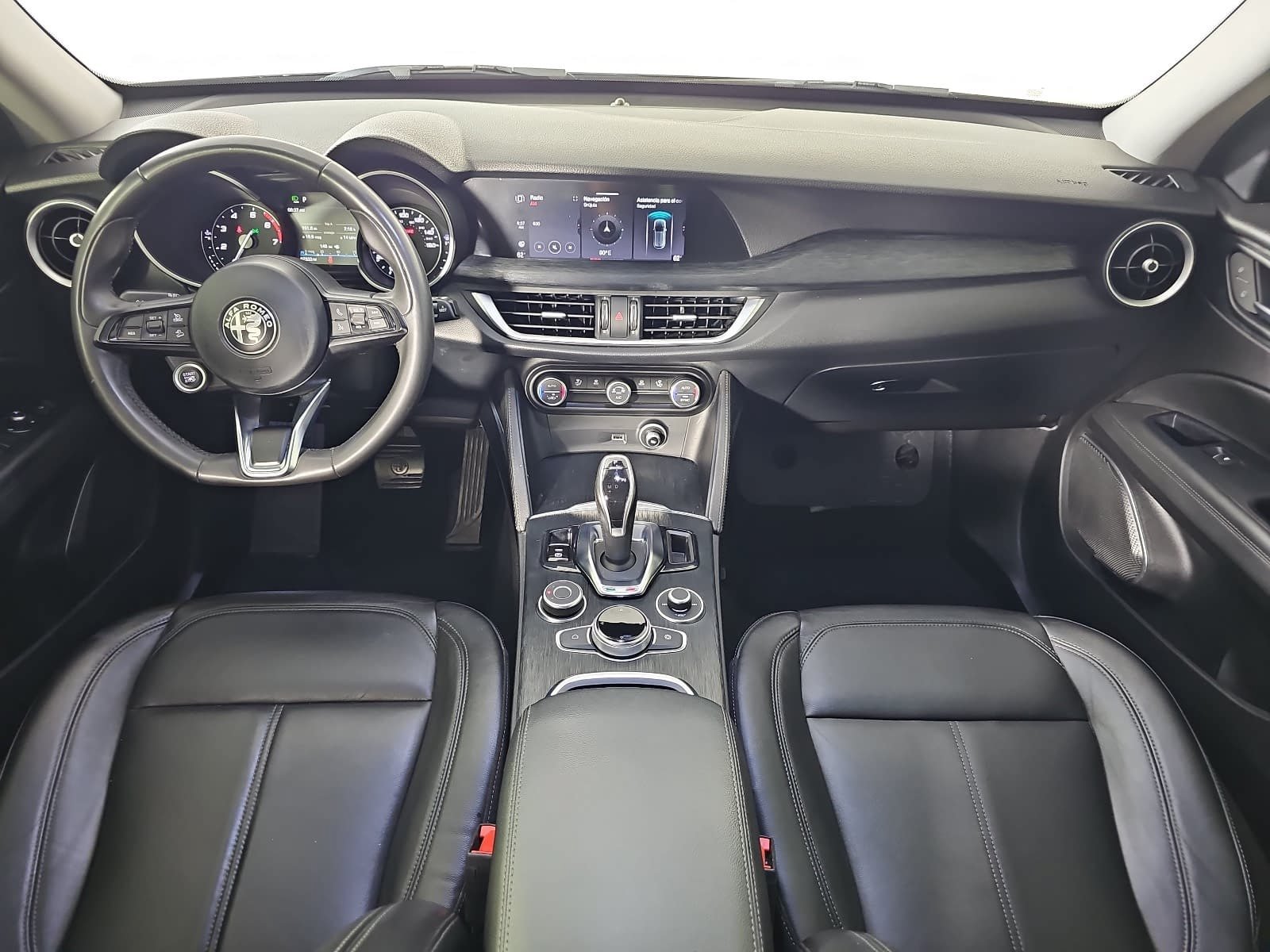 Used 2020 Black Alfa Romeo Base image 11