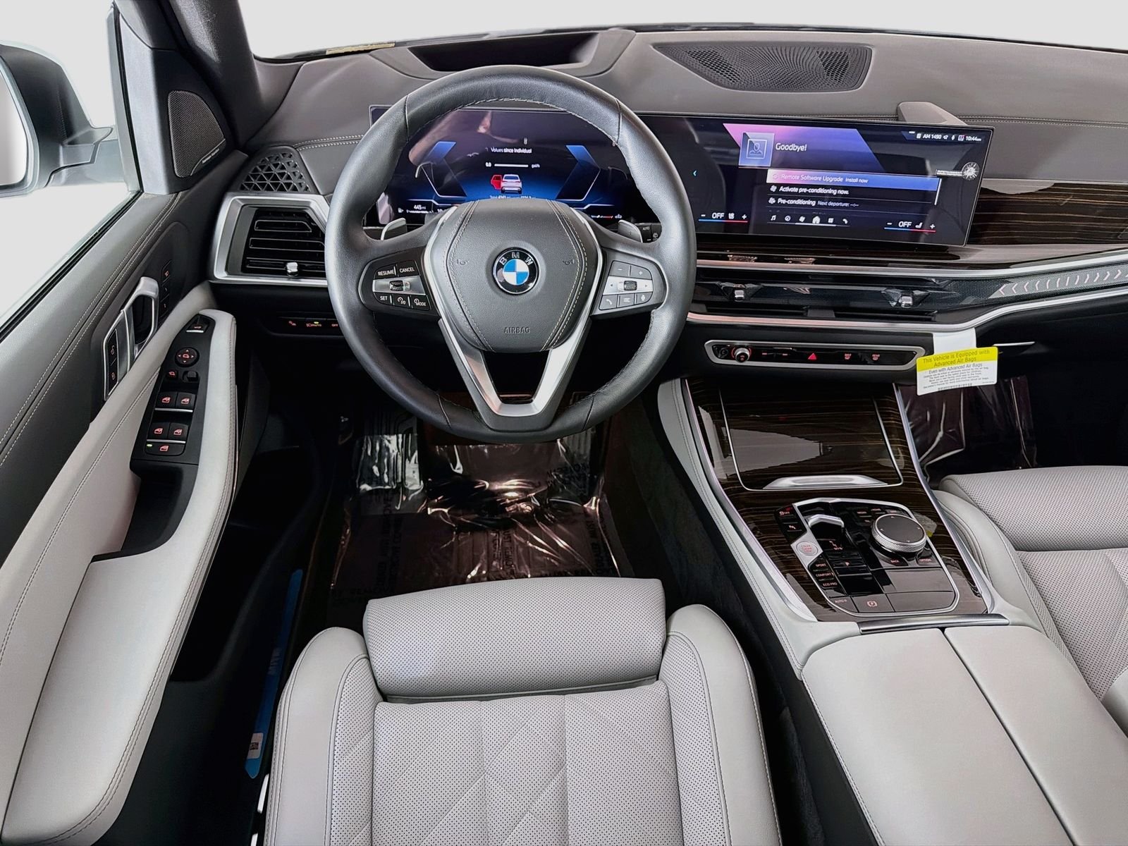 Used 2026 Mineral White Metallic BMW sDrive40i image 24