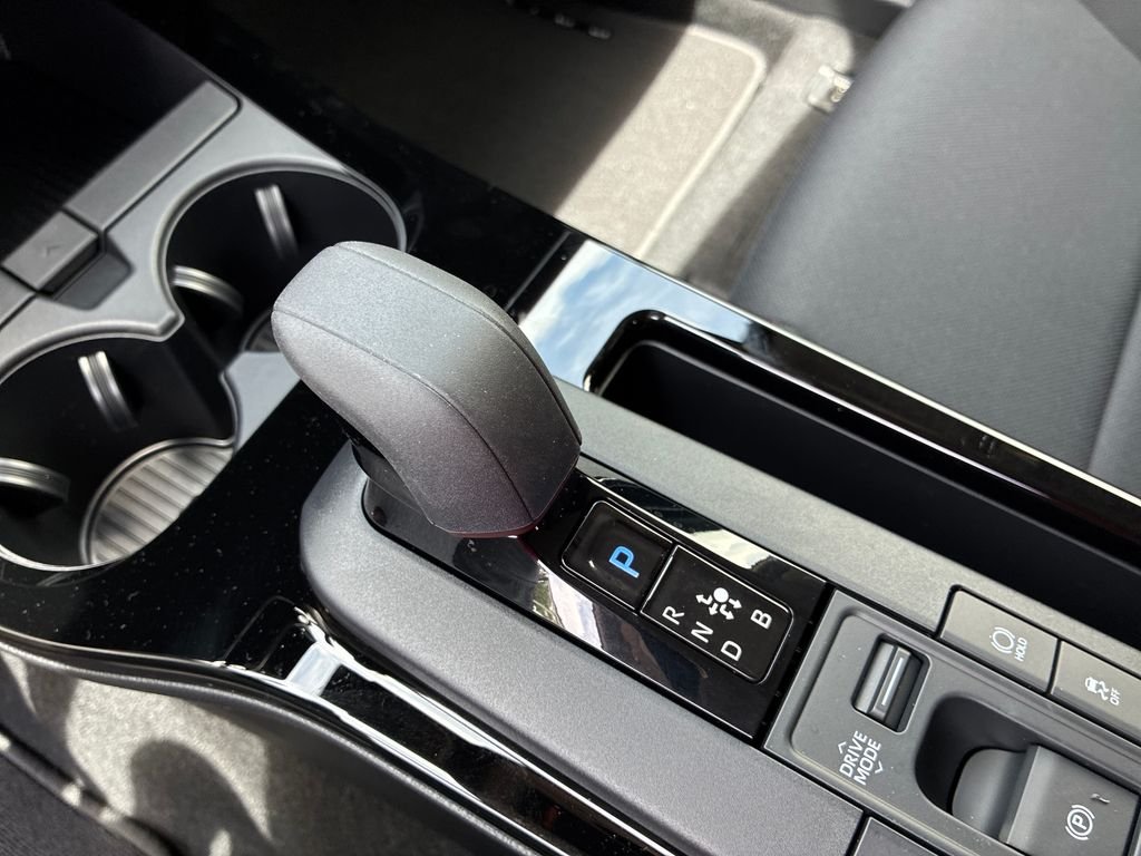 New 2026 WIND CHILL PEARL Toyota SE image 27