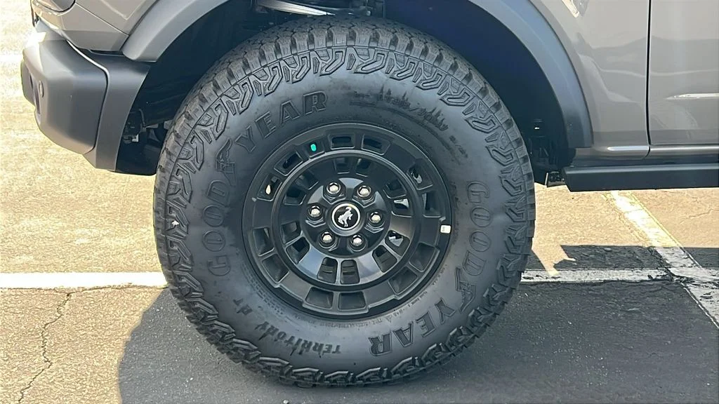 New 2026 Marsh Gray Ford Badlands® image 7