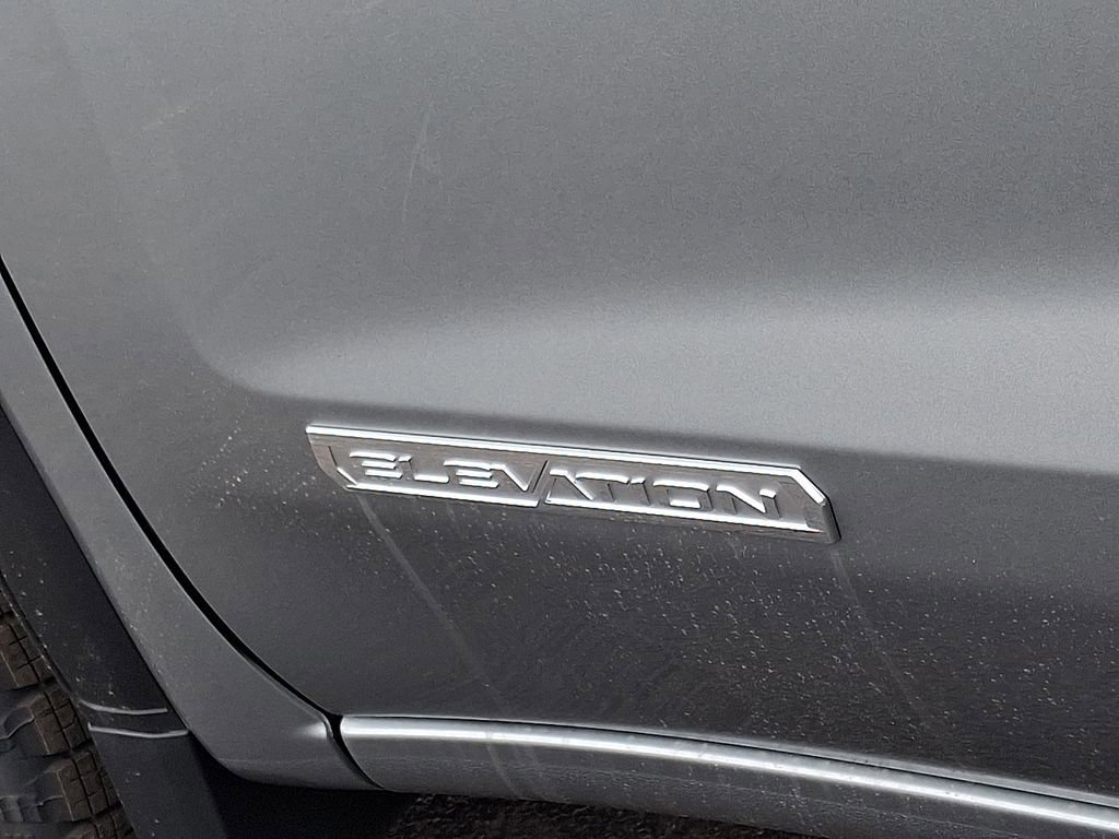New 2026 Sterling Metallic GMC Elevation image 12