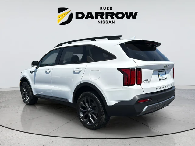 Used 2022 White Kia X-Line SX Prestige image 3