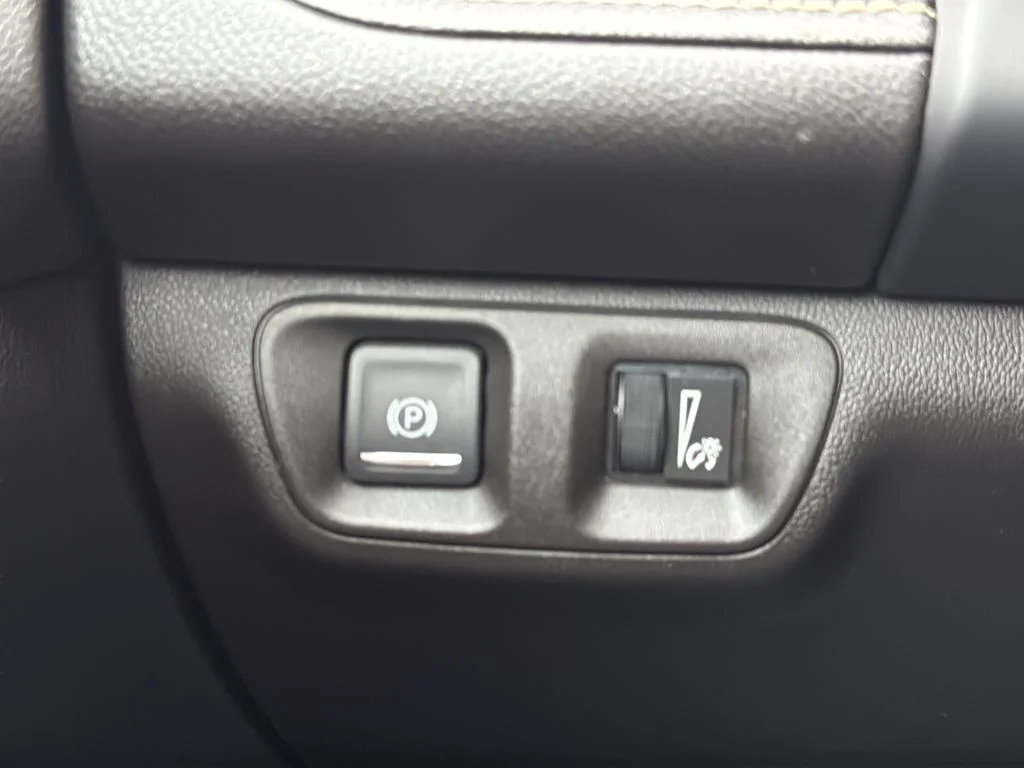Used 2023 Black GMC SLE image 3