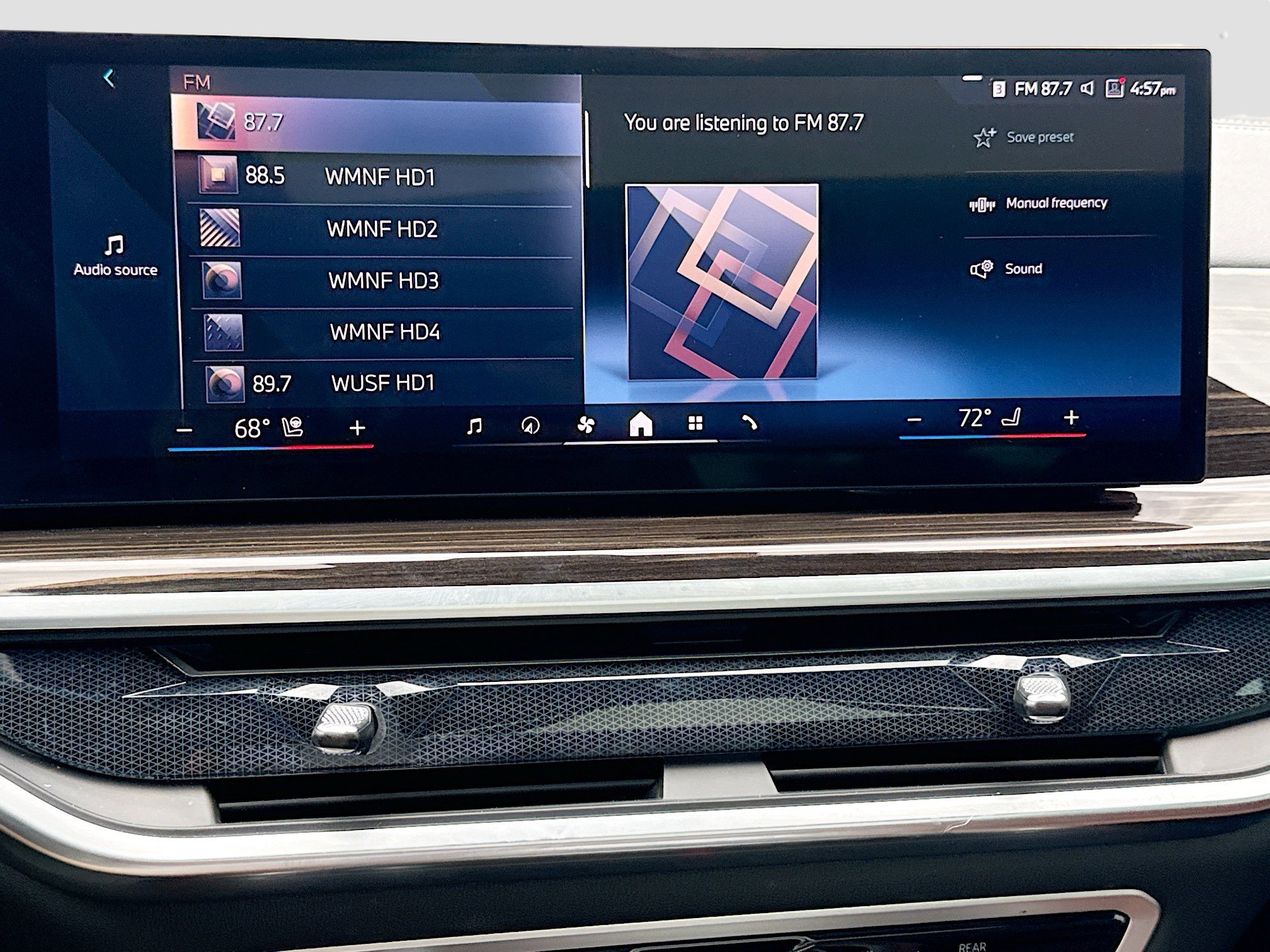 Used 2024 Gray Metallic BMW xDrive40i image 31