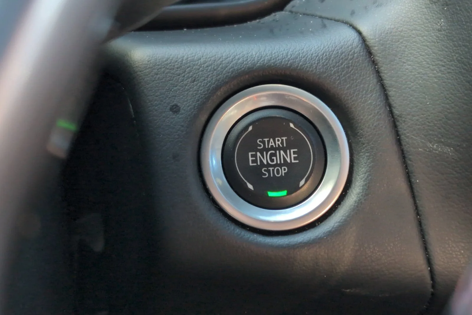 2024 Chevrolet Suburban RST - Photo 25