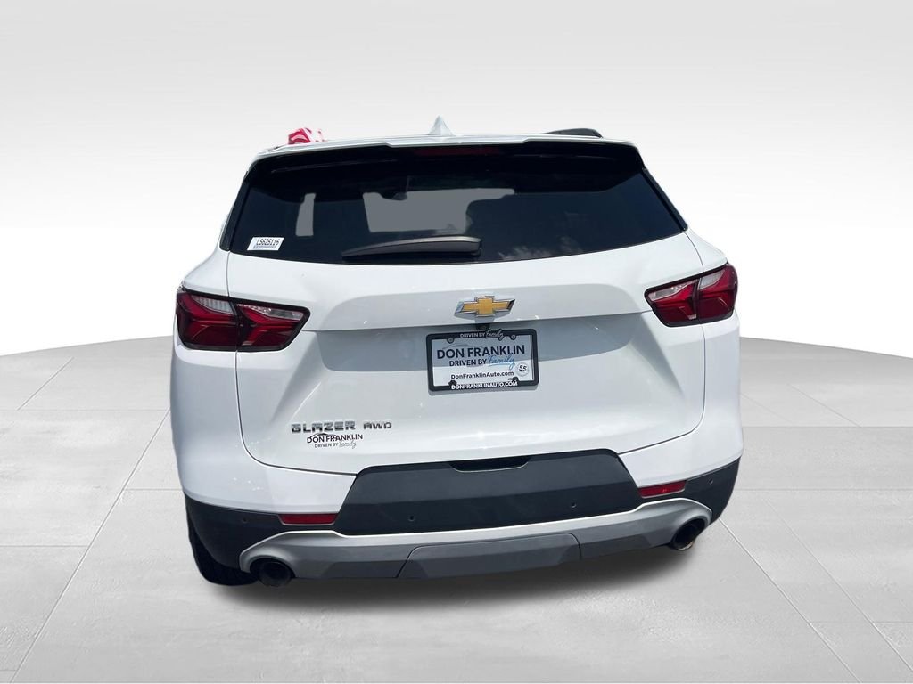 Used 2020 White Chevrolet LT image 4