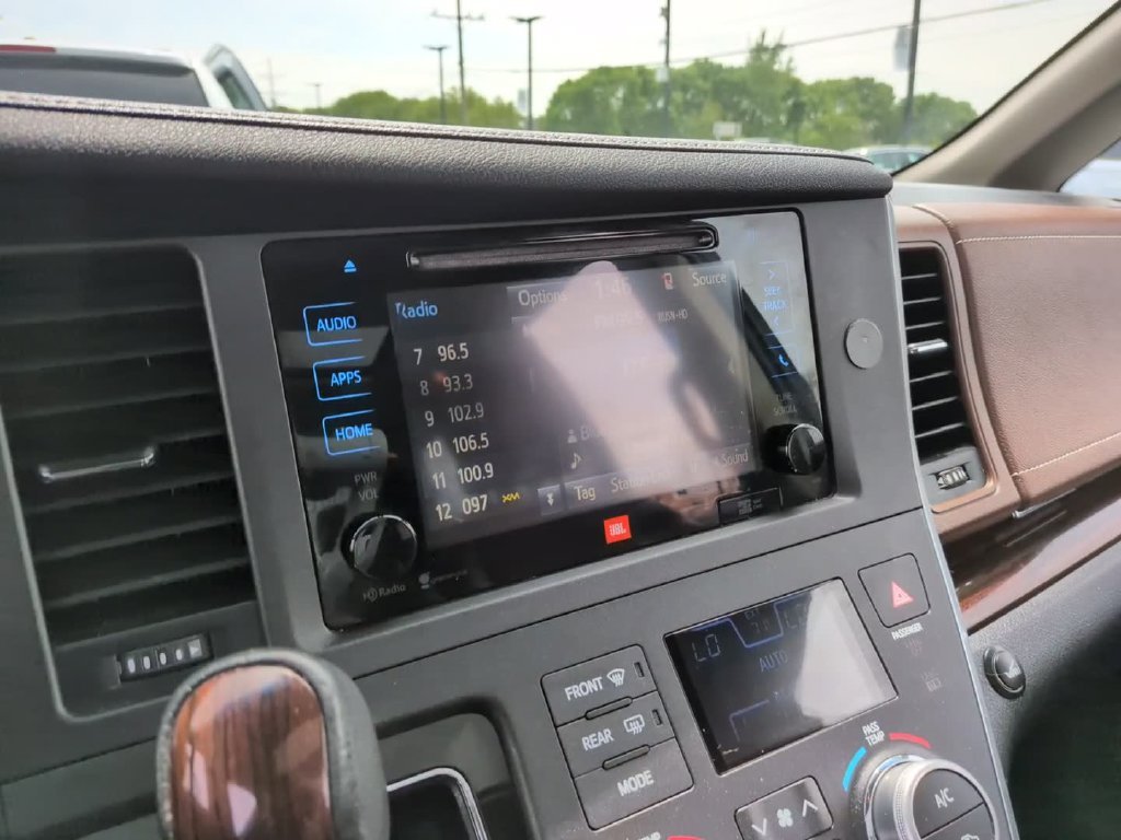 Used 2015 Red Toyota Limited Premium image 23