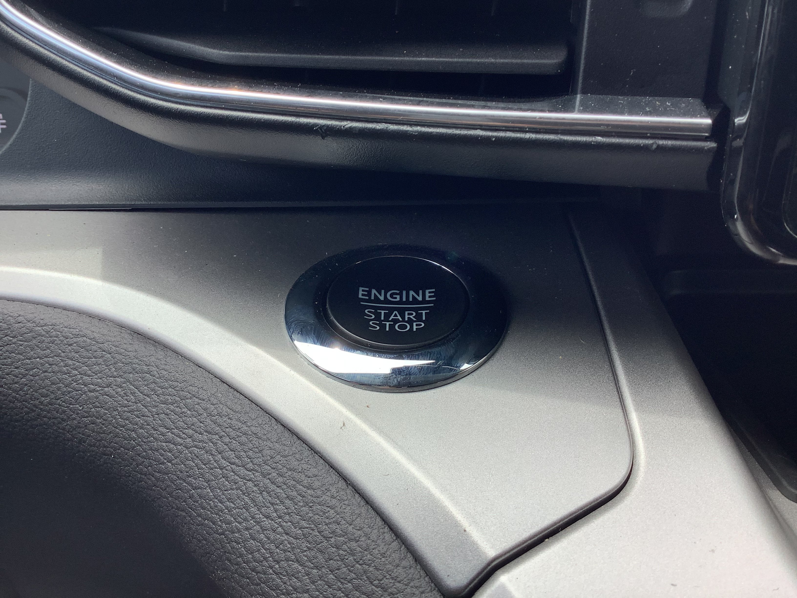 Used 2022 White Ford XLT image 16