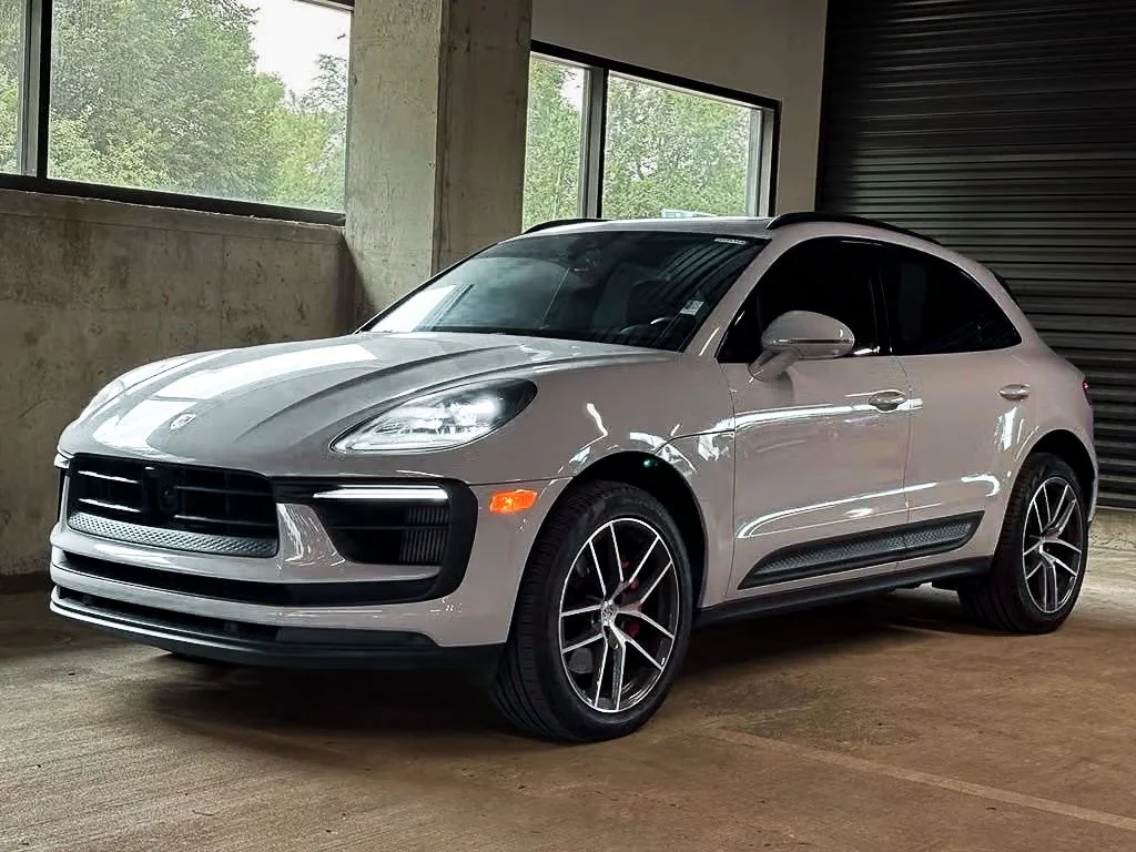 2023 Porsche Macan