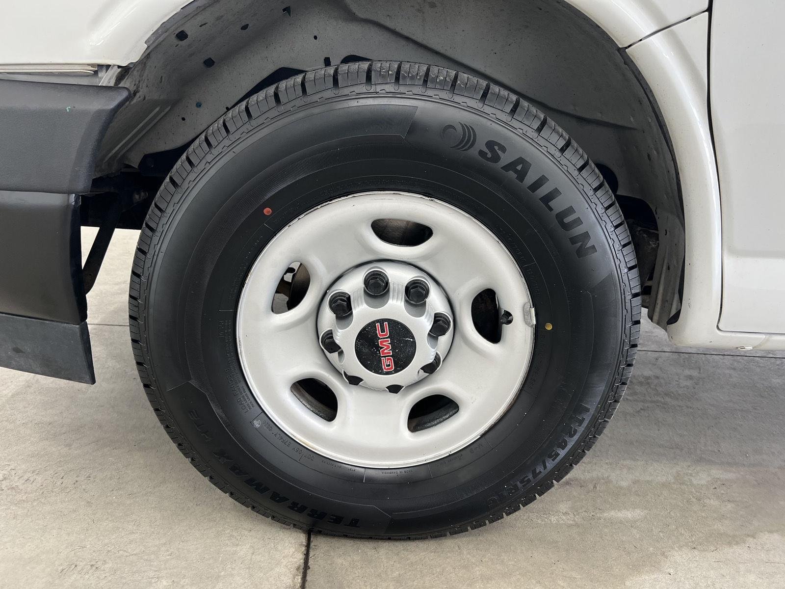 Used 2018 Summit White GMC Work Van image 7