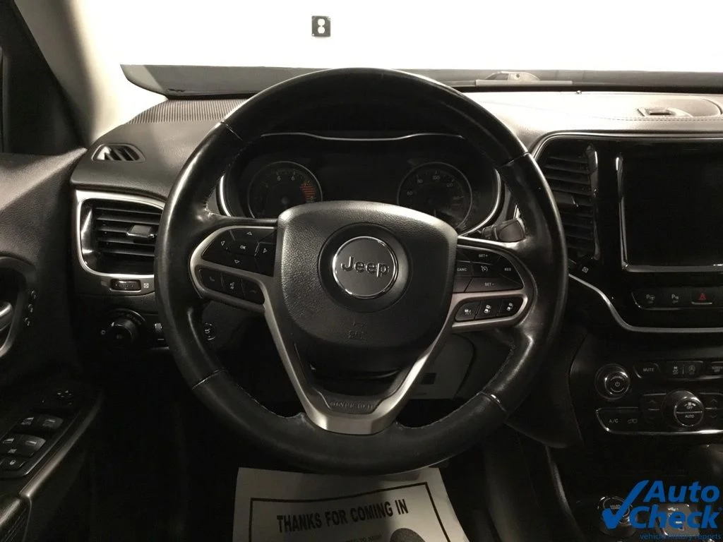 Used 2019 Blue Jeep Limited image 43