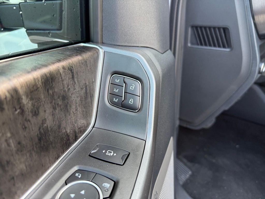 2026 Ford F-350 Super Duty Lariat - Photo 10